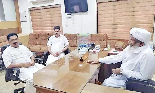 kt jaleel and karat razak with kanthapuram ab aboobackar musliya