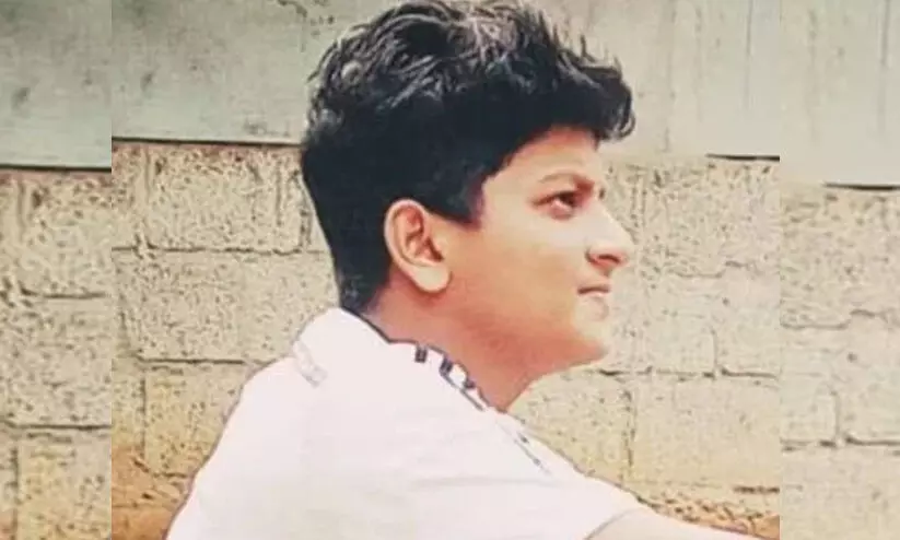 പത്രവിതരണത്തിനിടെ കാറിടിച്ച്​ വിദ്യാർഥി മരിച്ചു