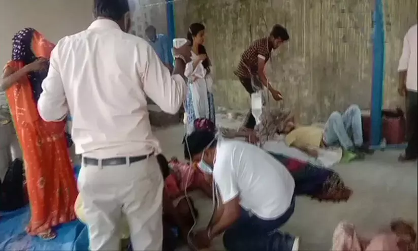 ക്ഷേത്രത്തിലെ പ്രസാദം കഴിച്ച ഭക്തര്‍ അവശരായി; ഭക്ഷ്യവിഷബാധയെന്ന്​ സംശയം