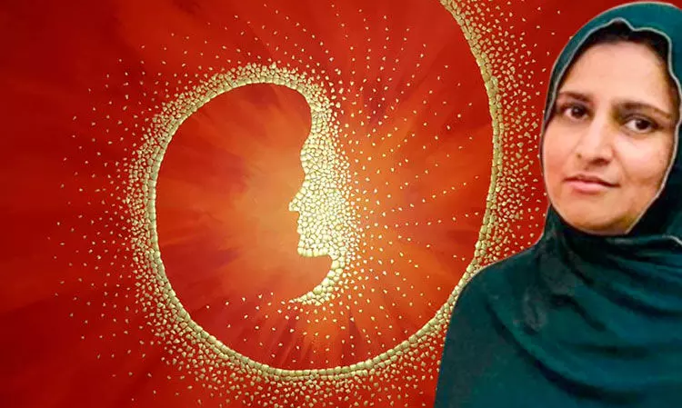 ചുവർ വേണമെന്നില്ല,  മുട്ടത്തോട് മതി ചിത്രം വരക്കാൻ