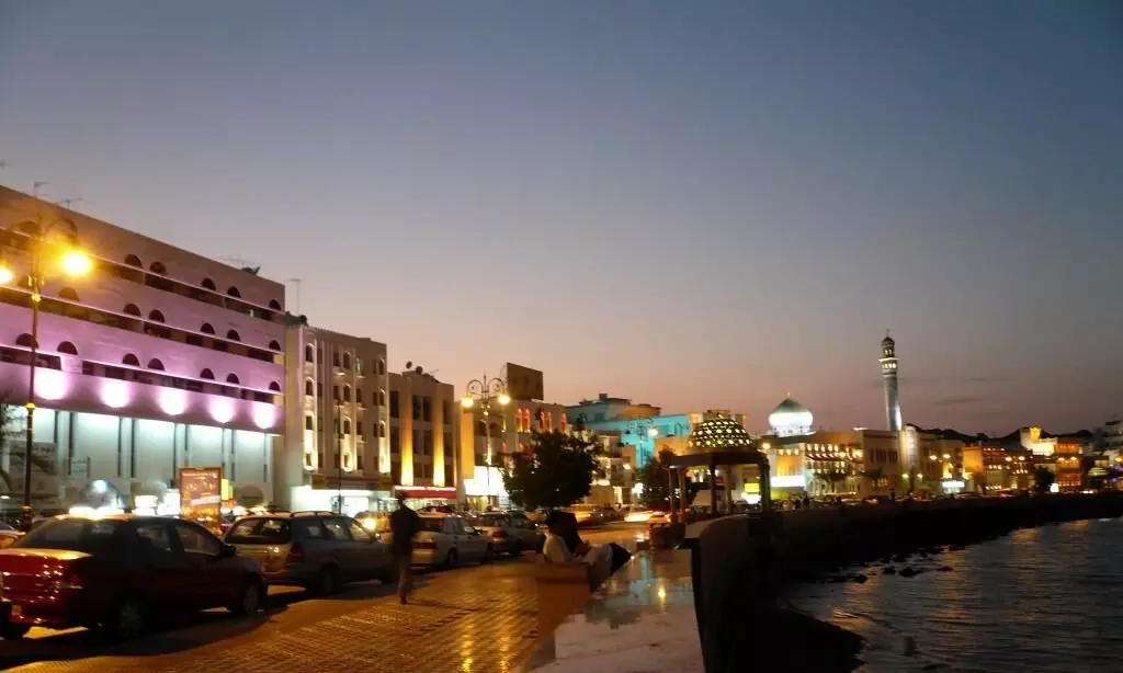 രാത്രി അടച്ചിടൽ: ഹോം ഡെലിവറിക്കും   ടയർ കടകൾക്കും ഇളവ്​ നൽകി