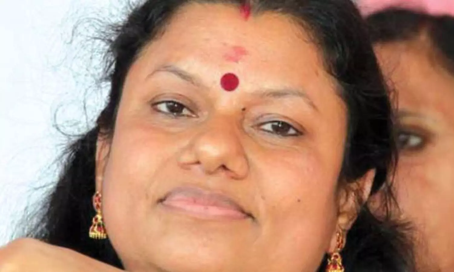 ചുവരെഴുതിയിട്ടും സീറ്റില്ല; കണ്ണീരണിഞ്ഞ ബി​ന്ദു കൃ​ഷ്ണ​ക്ക്​ വേണ്ടി പ്രതിഷേധവും രാജിയും