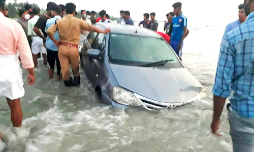 thikkodi drive in beach