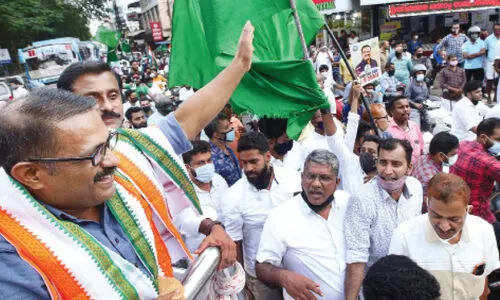 മു​സ്​​ലിം ​ലീ​ഗ്​ ര​ണ്ട്​ മ​ണ്ഡ​ല​ത്തി​ൽ, മ​ട്ട​ന്നൂരി​ൽ ആ​ർ.​എ​സ്.​പി; കണ്ണൂരിൽ അഞ്ചിടത്ത്​ ചിത്രം തെളിഞ്ഞു