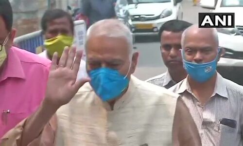 മുൻ ബി.ജെ.പി നേതാവ്​ യശ്വന്ത്​ സിൻഹ തൃണമൂൽ കോൺഗ്രസിൽ ചേർന്നു