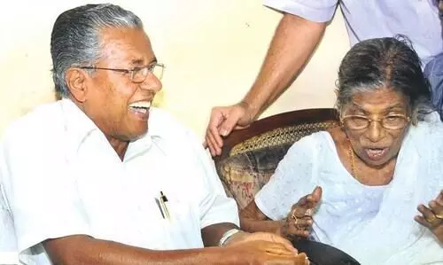 K. R. Gowri Amma and pinarayi vijayan
