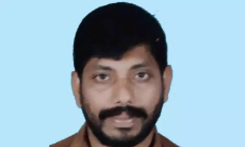 ചികിത്സയിലായിരുന്ന വ്യാപാരി ആശുപത്രിയിൽ തൂങ്ങി മരിച്ചു ചികിത്സയിലായിരുന്ന വ്യാപാരി ആശുപത്രിയിൽ തൂങ്ങി മരിച്ചു