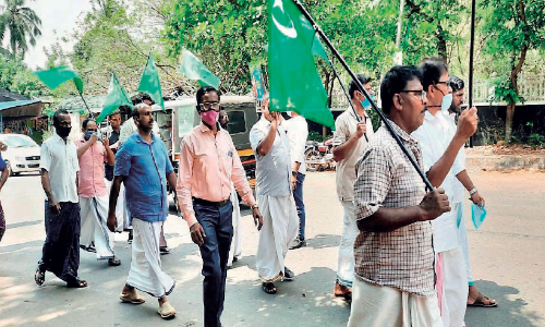 ബി.ജെ.പി ഒഴികെ ഏത് പാർട്ടിയിലേക്ക്പോകുന്നതിലും തെറ്റില്ല –ബാവ ഹാജി ബി.ജെ.പി ഒഴികെ ഏത് പാർട്ടിയിലേക്ക്പോകുന്നതിലും തെറ്റില്ല –ബാവ ഹാജി