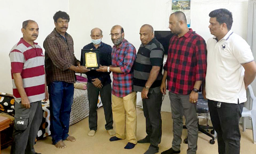 ദ​വാ​ദ്മി കെ.​എം.​സി.​സി യാ​ത്ര​യ​യ​പ്പ് ന​ൽ​കി