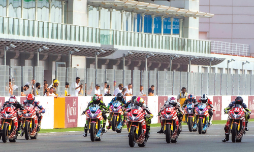 ക​ളി​മൈ​താ​ന​ങ്ങ​ളി​ലും കോ​വി​ഡ്​ വാ​ക്​​സി​ൻ വ​രു​ന്നു