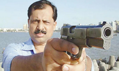 ഏറ്റുമുട്ടലിലൂടെ കൊലപ്പെടുത്തിയത്​ 63 കുറ്റവാളികളെ; ആരാണ് സച്ചിൻ വാസെ?