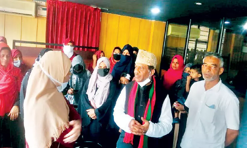 ഫാ​ഷി​സ​ത്തി​ന്​ മു​ന്നി​ൽ പ​രി​മി​തി​യി​ല്ലാ​തെ  എ​ഴു​ന്നേ​റ്റു നി​ൽ​ക്കാ​നാ​ക​ണം –ഡോ. ​ത​സ്​​ലീം റ​ഹ്മാ​നി