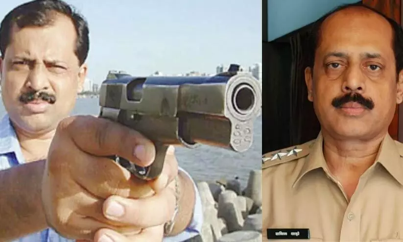 അംബാനിക്ക് ഭീഷണി: ക്രൈംബ്രാഞ്ച് ഉദ്യോഗസ്ഥനെ റിമാൻഡ് ചെയ്തു; 25 വരെ എൻ.ഐ.എ കസ്റ്റഡിയിൽ അംബാനിക്ക് ഭീഷണി: ക്രൈംബ്രാഞ്ച് ഉദ്യോഗസ്ഥനെ റിമാൻഡ് ചെയ്തു; 25 വരെ എൻ.ഐ.എ കസ്റ്റഡിയിൽ