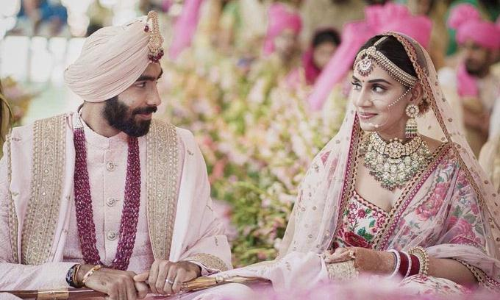 ക്രിക്കറ്റ്​ താരം ജസ്​പ്രീത്​ ബുംറ വിവാഹിതനായി​; ചിത്രങ്ങൾ കാണാം