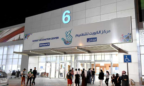 കു​വൈ​ത്തി​ൽ അ​ല​ർ​ജി രോ​ഗി​ക​ൾ​ക്ക്​ വാ​ക്​​സി​നേ​ഷ​ൻ ആ​രം​ഭി​ച്ചു