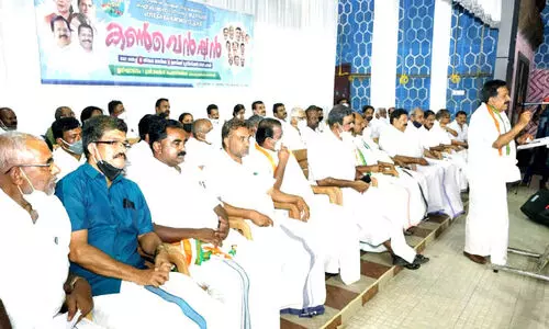 എല്‍.ഡി.എഫ് ദുര്‍ബലരെ നിർത്തി ബി.ജെ.പിയെ സഹായിക്കുന്നു –രമേശ് ചെന്നിത്തല