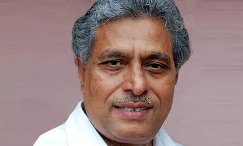 അഹമ്മദ് കബീർ പാണക്കാട്ടെത്തി; കളമശ്ശേരിയിൽ വിമതനില്ല