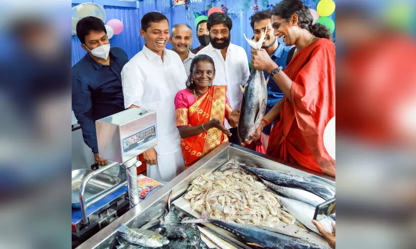 trans gender athidhi achyut fish sale