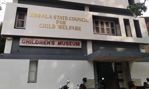 ശി​ശു​ക്ഷേ​മ​സ​മി​തി​യി​ൽ ച​ട്ട​ങ്ങ​ൾ കാ​റ്റി​ൽ​പ​റ​ത്തി സൂ​പ്ര​ണ്ടിനെ നി​യ​മിച്ചു; ജനറൽ സെക്രട്ടറിക്കെതിരെ പരാതിയുമായി ജീവനക്കാർ