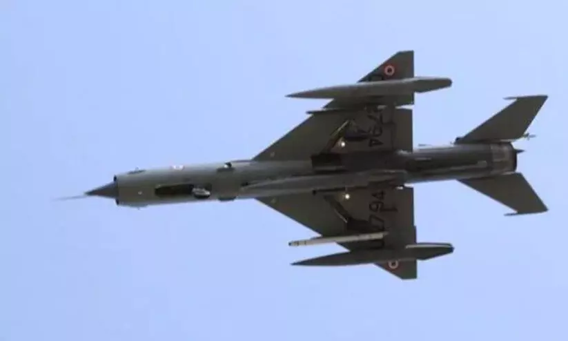 മി​ഗ്​ വി​മാ​നം ത​ക​ർ​ന്ന്​ വ്യോ​മ​സേ​ന ക്യാ​പ്​​റ്റ​ൻ മ​രി​ച്ചു