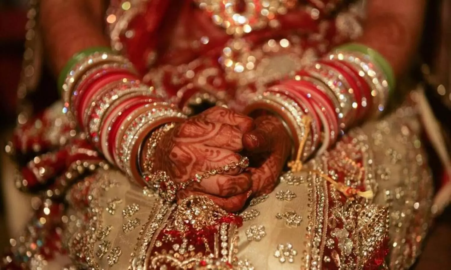 Bride Hand