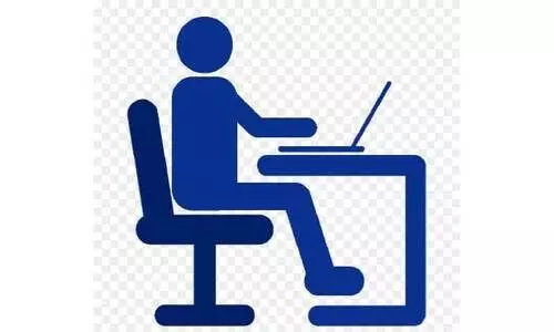 കോ​വി​ഡ്​ വാ​ക്​​സി​നേ​ഷ​ൻ ഹെ​ൽ​പ്​ ഡെ​സ്​​കു​മാ​യി കു​വൈ​ത്തി​ലെ ഇ​ന്ത്യ​ൻ എം​ബ​സി