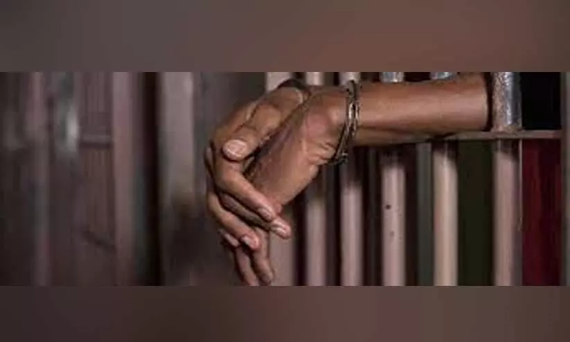 സ്കൂൾ ബസി​‍െൻറ ബാറ്ററി മോഷ്​ടിച്ച കേസിൽ യുവാവ് അറസ്​റ്റിൽ