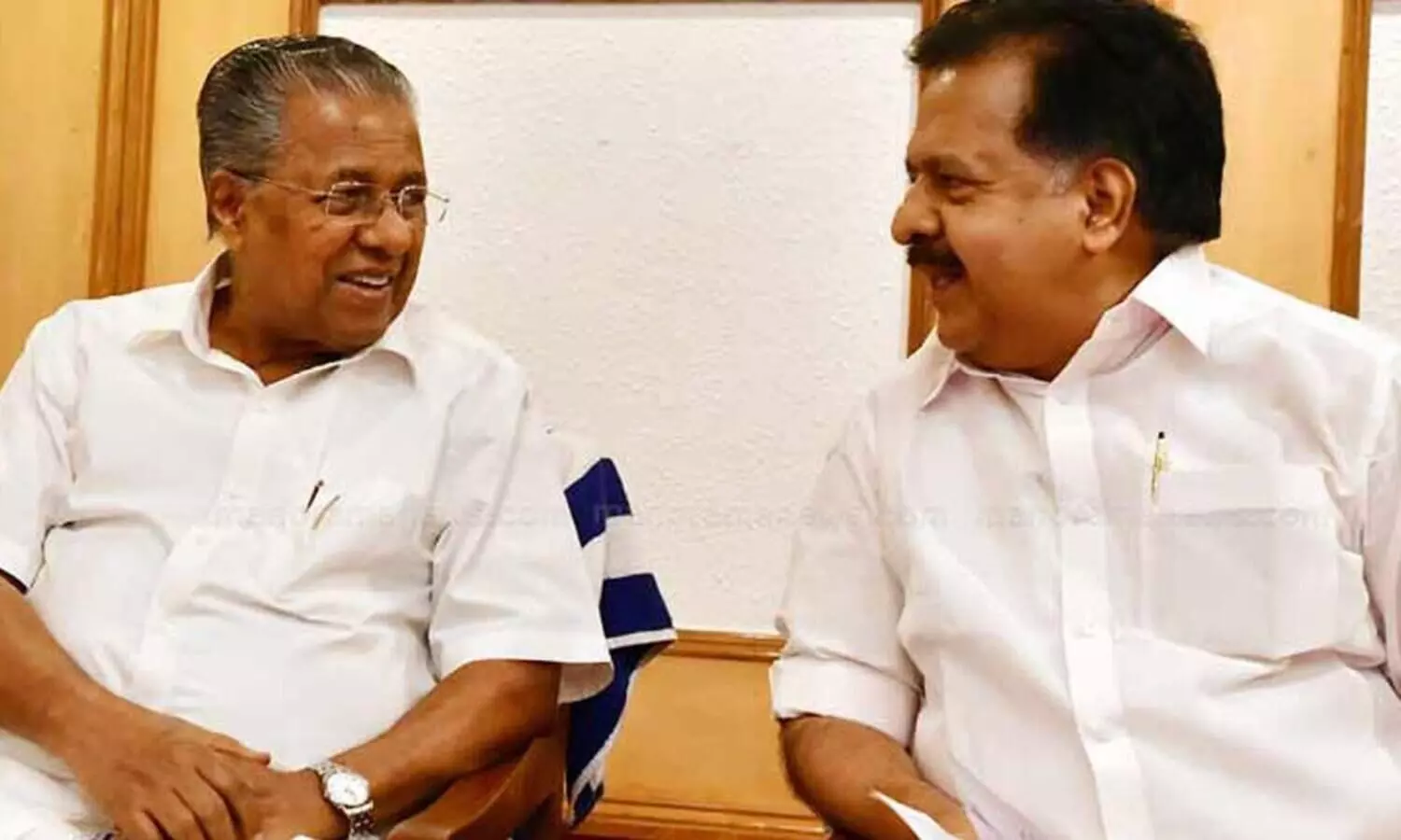 pinarayi vijayan and ramesh chennithala