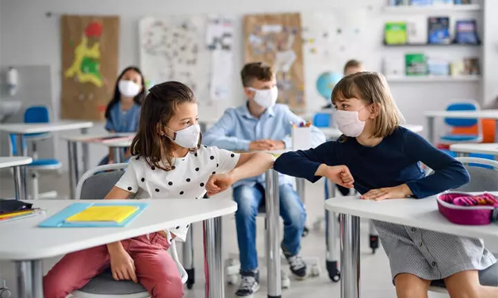 രാജ്യത്തെ സ്കൂളുകളിൽ തുടർന്നും ഹൈബ്രിഡ് പഠനസാധ്യത നിലനിൽക്കും –വിദ്യാഭ്യാസ മന്ത്രി രാജ്യത്തെ സ്കൂളുകളിൽ തുടർന്നും ഹൈബ്രിഡ് പഠനസാധ്യത നിലനിൽക്കും –വിദ്യാഭ്യാസ മന്ത്രി