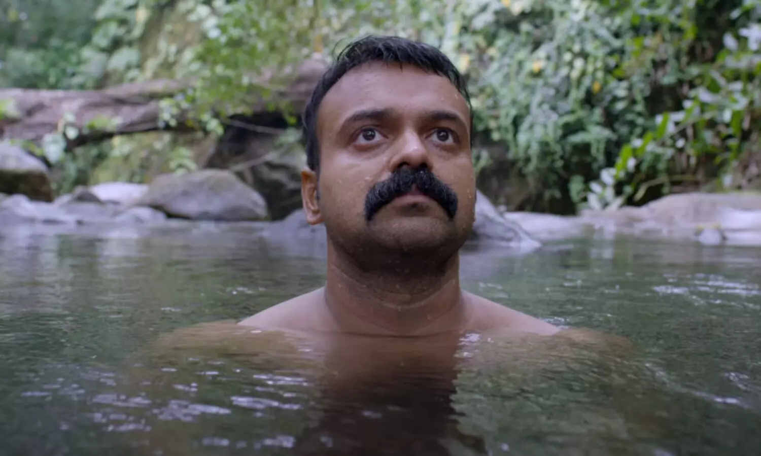 അവന്മാർക്കിട്ട്​ ഞാൻ പണിയും; മാർട്ടിൻ പ്രക്കാട്ടിന്‍റെ നായാട്ട്​ ട്രെയിലർ പുറത്ത്​