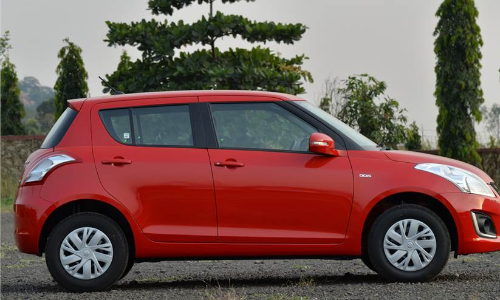 പൊലീസ്​ പിന്തുടർന്ന​ു; അഞ്ചംഗസംഘം കാർ ഉപേക്ഷിച്ച് രക്ഷപ്പെട്ടു