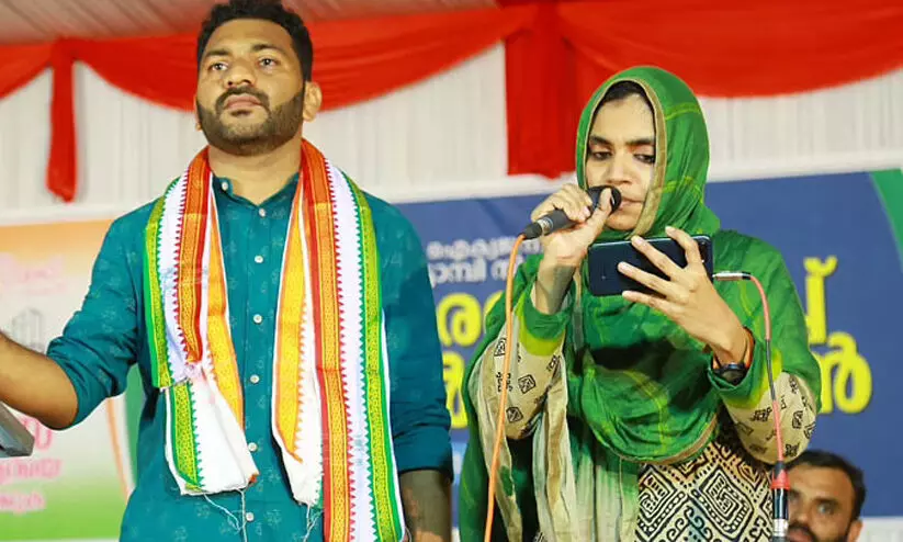 riyas mukkoli wife dilna singing