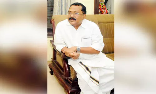 മു​ൻ നാ​യ​ക​ൻ; ഇ​പ്പോ​ൾ ഗാ​ല​റി​യി​ൽ