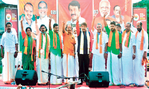 ക​ശ്​​മീ​ർ: കേ​ന്ദ്ര സ​ർ​ക്കാ​ർ നി​ല​പാ​ട്​ ശ​രി​യെ​ന്ന്​ തെ​ളി​ഞ്ഞു –മ​നോ​ജ്​ തി​വാ​രി