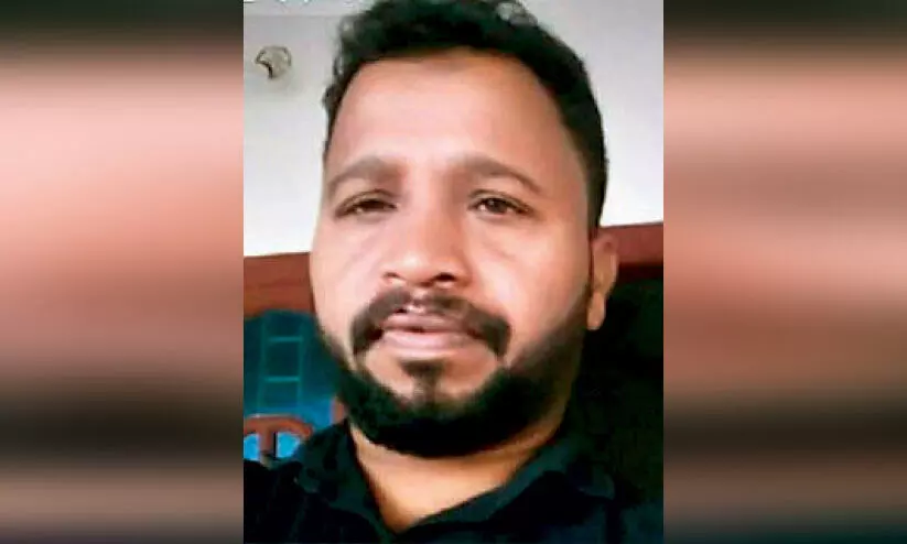 ഒഴുക്കിൽപ്പെട്ട മൂന്ന് കുട്ടികളുടെ ജീവൻ രക്ഷിച്ച് യുവാവ് ഒഴുക്കിൽപ്പെട്ട മൂന്ന് കുട്ടികളുടെ ജീവൻ രക്ഷിച്ച് യുവാവ്