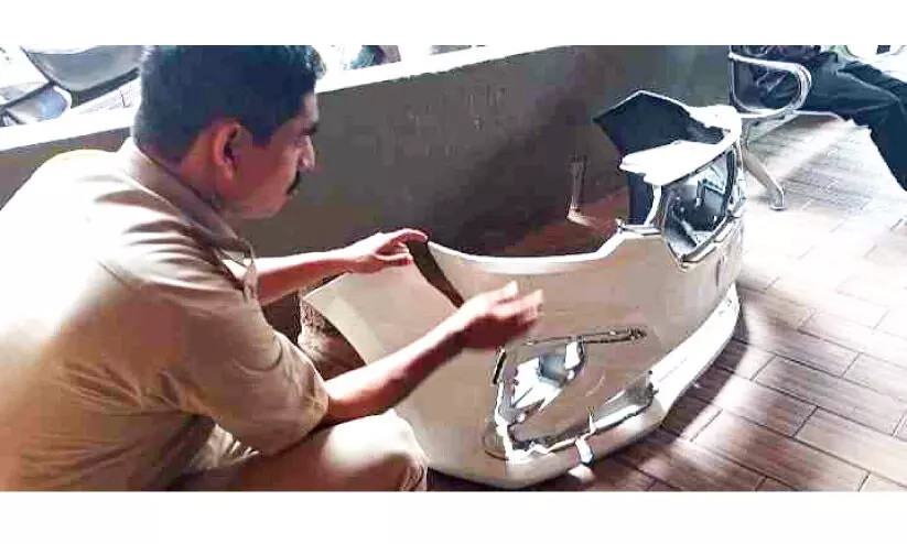 ബൈ​ക്ക് യാ​ത്രി​ക​നെ ഇ​ടി​ച്ചു​കൊന്ന കാർ​ ഒളിച്ചുകളിച്ചത്​ ഒര​ുമാസം; പൊലീസിന്‍റെ പുതിയ അന്വേഷണ രീതിയിൽ ഒടുവിൽ കുടുങ്ങി