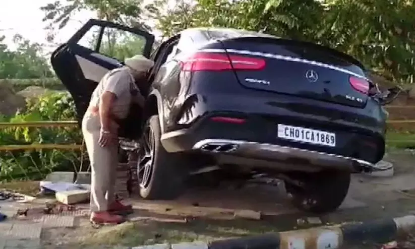 mercedes accident mercedes accident