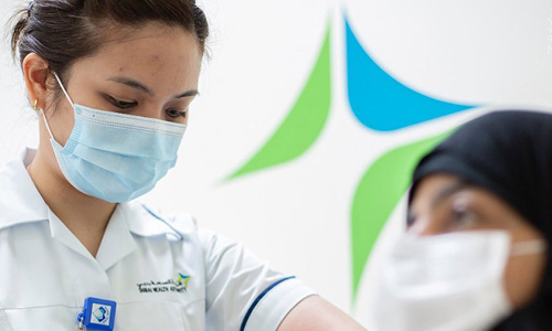 16 വ​യ​സ്സി​ന്​ മു​ക​ളി​ലു​ള്ള​വ​ർ​ക്ക്​ സൗ​ജ​ന്യ വാ​ക്​​സി​ന്​ അ​നു​മ​തി