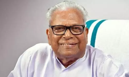 vs achuthanandan