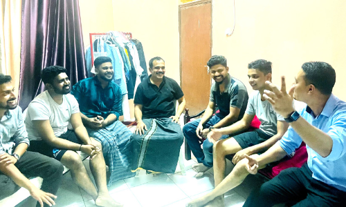 പ്ര​വാ​സി​ക​ളെ​ന്താ, പൗ​ര​ന്മാ​ര​ല്ലേ