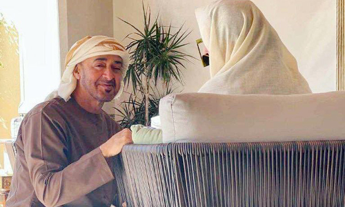 മാ​തൃ​ദി​ന​ത്തി​ൽ മാ​താ​വി​നൊ​പ്പ​മു​ള്ളചി​ത്രം   പ​ങ്കു​വെ​ച്ച്​ ശൈ​ഖ് മു​ഹ​മ്മ​ദ് ബി​ൻ സാ​യി​ദ്