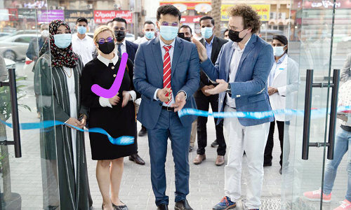 അ​ൽ ഫ​ലാ​ഹ്​ ഒ​പ്​​റ്റി​ക്​​സ്​ പു​തി​യ ഷോ​റൂം തു​റ​ന്നു