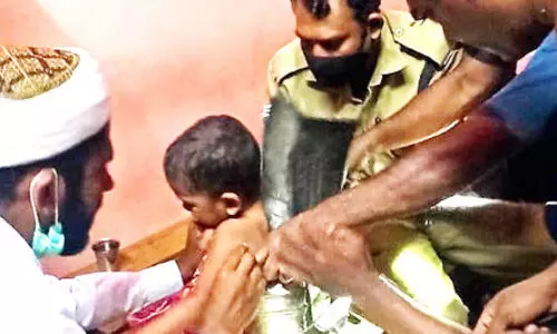 സ്​​റ്റീ​ൽ ക​ല​ത്തി​ൽ കു​ടു​ങ്ങി​യ കു​ഞ്ഞി​നെ ര​ക്ഷി​ച്ചു