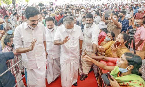 മാണി സി. കാപ്പൻ അവസരവാദി; മുന്നണിയെയും പാർട്ടിയെയും വഞ്ചിച്ചെന്ന് പിണറായി മാണി സി. കാപ്പൻ അവസരവാദി; മുന്നണിയെയും പാർട്ടിയെയും വഞ്ചിച്ചെന്ന് പിണറായി