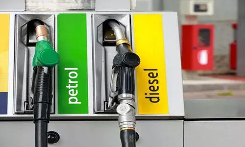 പെട്രോൾ, ഡീസൽ എ​​ക്​സൈസ്​ തീരുവ പിരിവിൽ 300 ശതമാനം വർധനയെന്ന്​ കേന്ദ്രം
