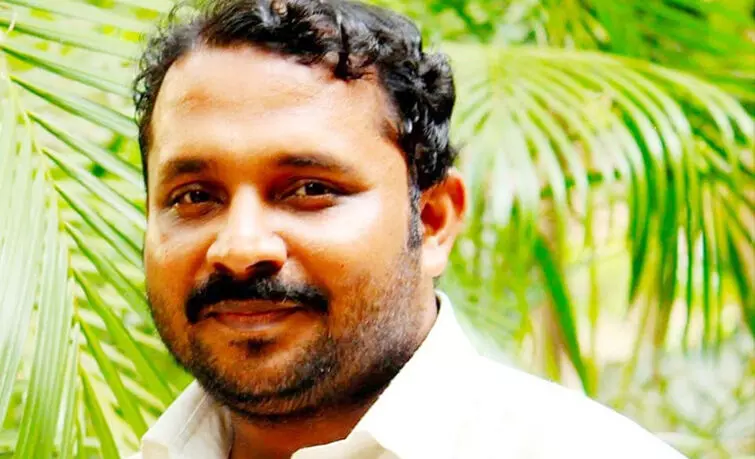 യൂത്ത് ഇന്ത്യ പ്രഥമ യൂത്ത് ട്രാവൽ അംബാസഡർ അവാർഡ് അഷ്കർ കബീറിന് യൂത്ത് ഇന്ത്യ പ്രഥമ യൂത്ത് ട്രാവൽ അംബാസഡർ അവാർഡ് അഷ്കർ കബീറിന്