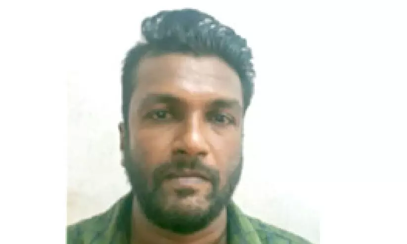 ക്ഷേ​ത്ര പൂ​ജാ​രി​യെ കൊ​ല​പ്പെ​ടു​ത്താ​ൻ ശ്ര​മി​ച്ച​യാ​ൾ പി​ടി​യി​ൽ