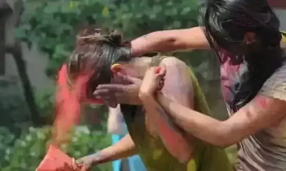 കോവിഡ്​: ​മുംബൈയിലും, യു.പിയിലും ഹോളി ആഘോഷങ്ങൾക്ക്​ നിയന്ത്രണം