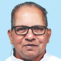 ഫാ. ​ആ​ൻ​റ​ണി കു​റ്റി​ക്കാ​ട്ട്