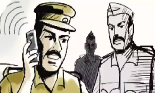 നാലു കോടിയോളം രൂപയുമായി പൊലീസുകാരൻ മുങ്ങി